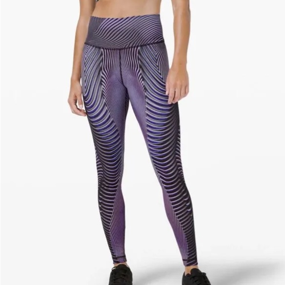 COPY - RARE Lululemon SeaWheeze SW20 leggings